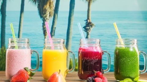 5 Tips To Make Your Summer Beverages Healthier And Enjoy Them Guilt-Free